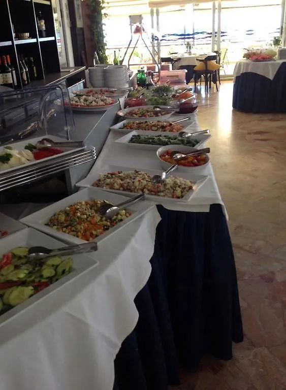 Hotel David Cesenatico 3*,